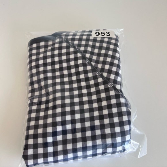 Draper James Women’s Natalie Sweatshirt in Gingham - Picture 11 of 11